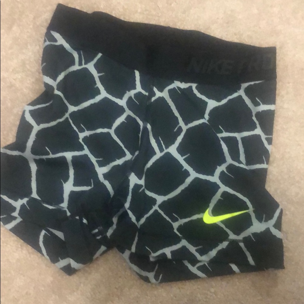 Nike pro 3 in spandex